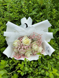 WHITE ROSES WITH PINK BABY'S BREATH